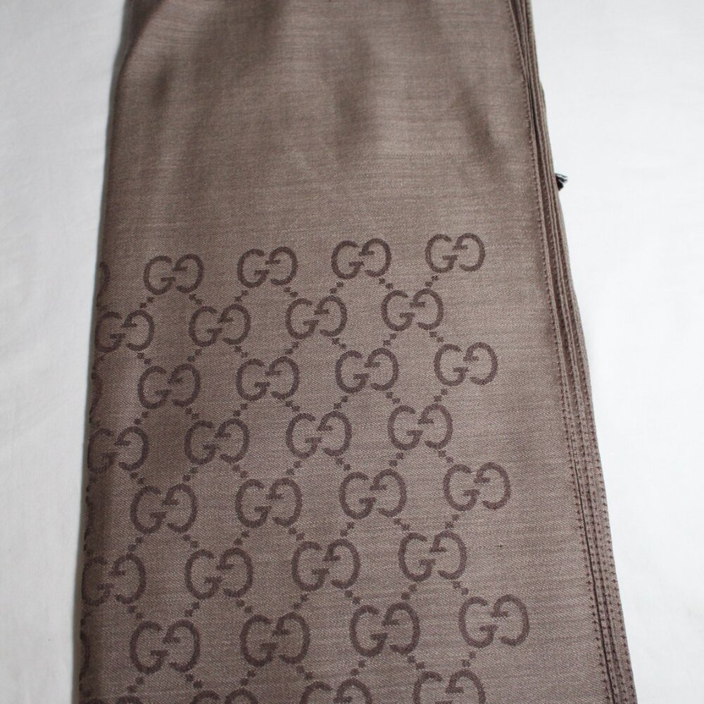 NWT GUCCI Brown Jacquard GG Wool Silk Scarf Unisex - Picture 2 of 7